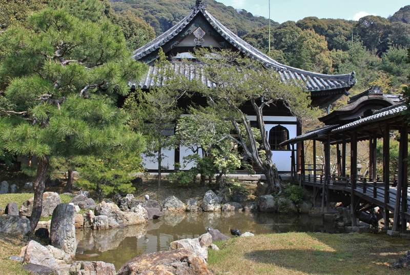 covered gallery (Kodai-ji)