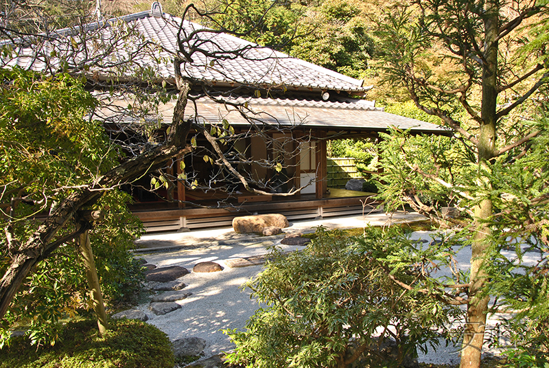 Сад храма Дзёмё-дзи