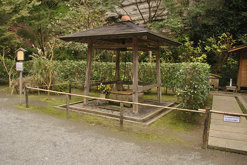 Сады храма Мэйгэцу-ин